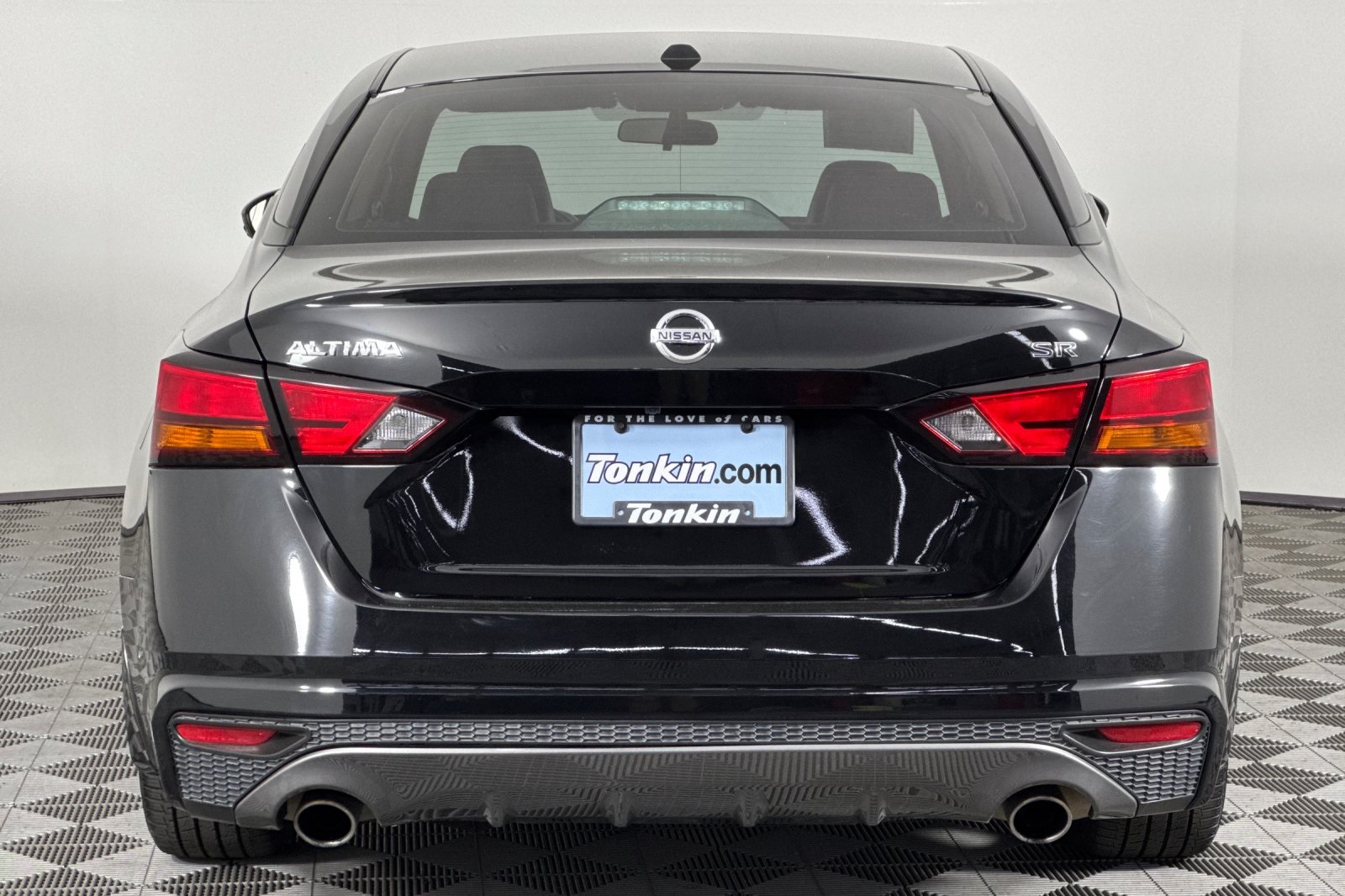 2019 Nissan Altima 2.5 SR photo 4