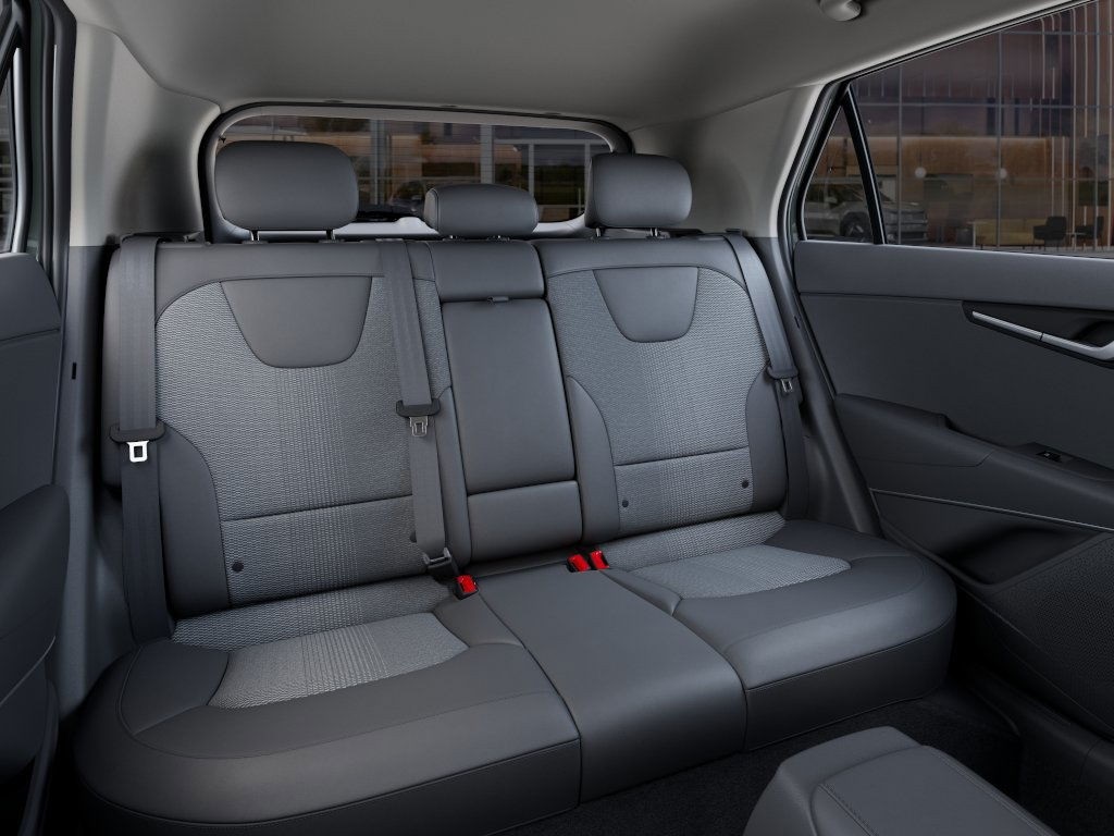 2025 Kia Niro EX photo 16