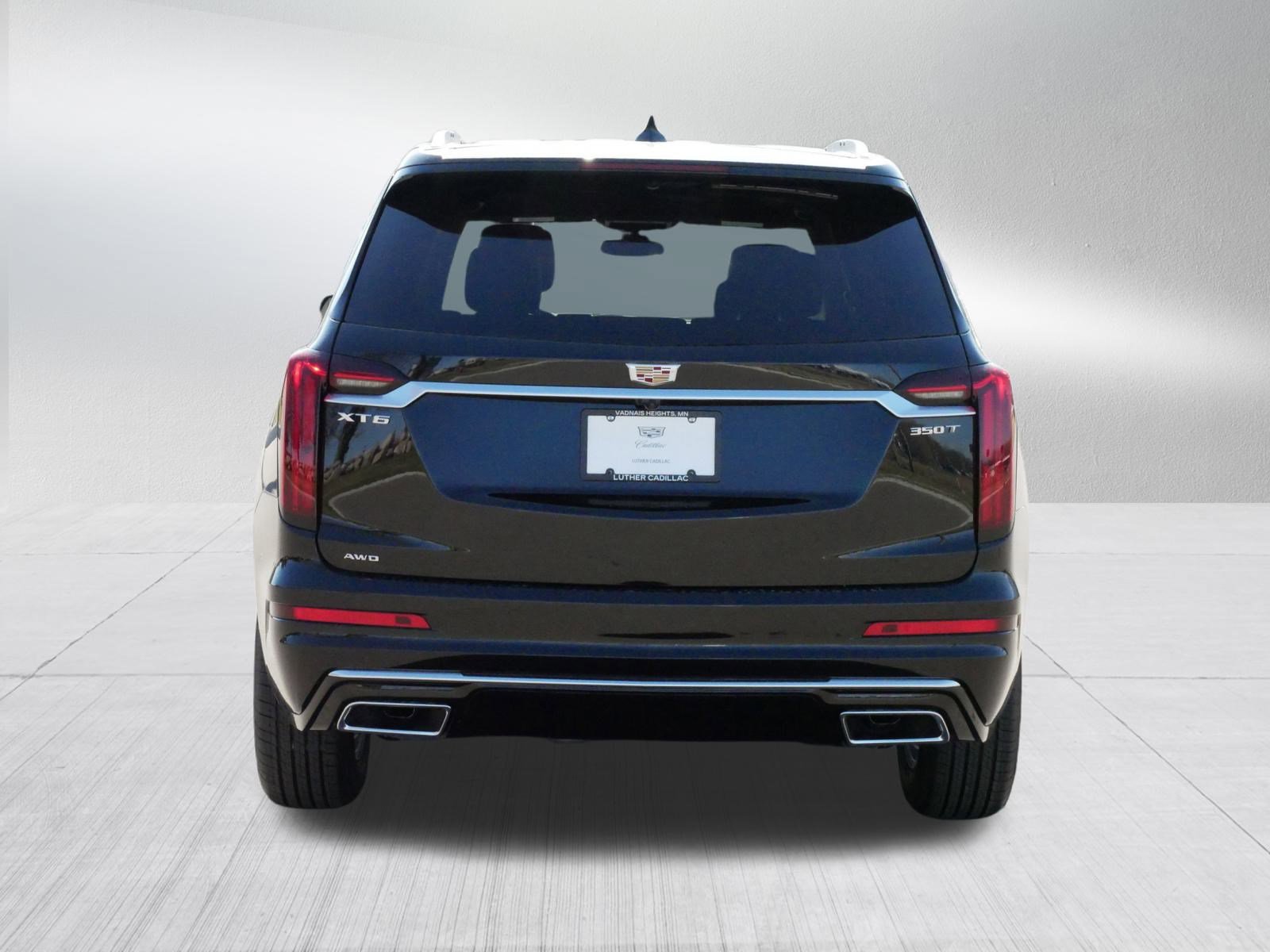 2025 Cadillac XT6 Luxury photo 6