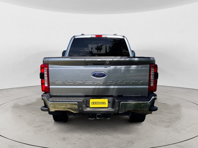 2024 Ford F-350 photo 4