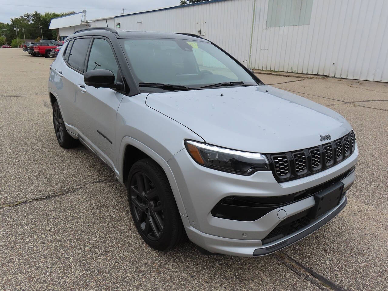 2024 Jeep Compass Limited photo 3