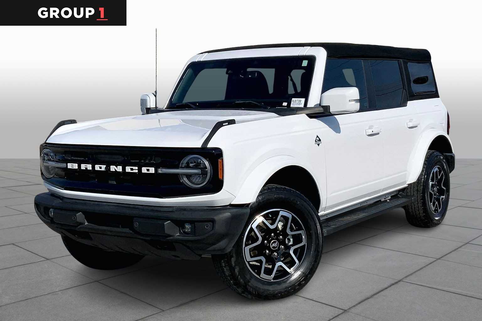 2022 Ford Bronco 4-Door Outer Banks's photo