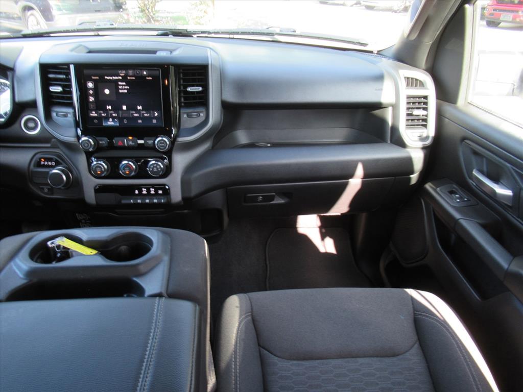 2025 Ram 1500 Tradesman photo 14