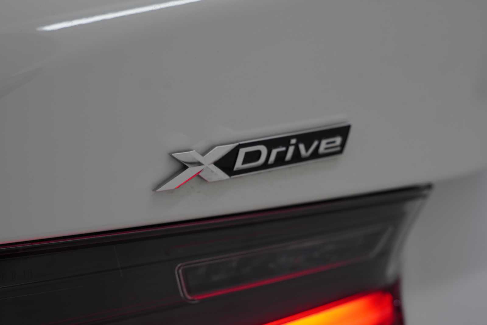 2025 Bmw 330i xDrive photo 9