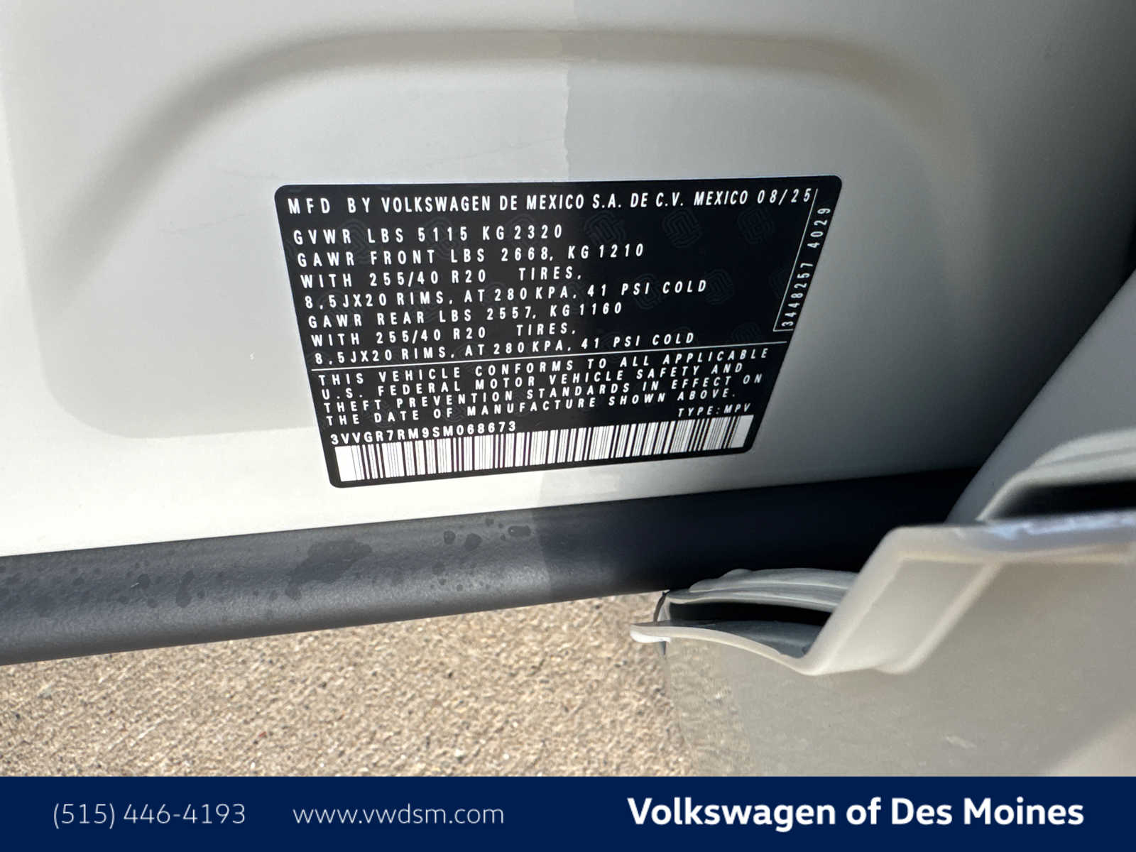 2025 Volkswagen Tiguan SE R-Line Black photo 20