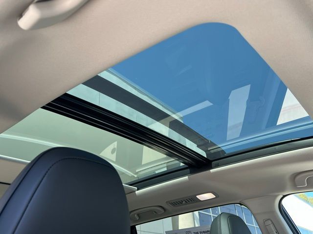 2025 Subaru Ascent Onyx Edition Touring photo 28