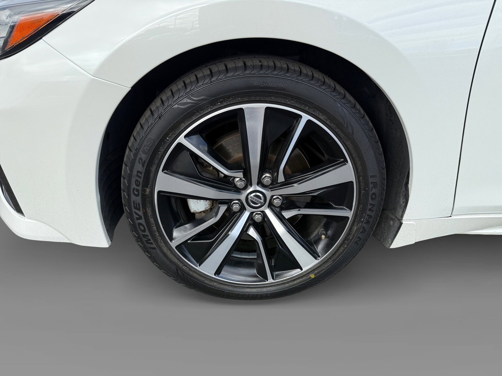 2022 Nissan Maxima SV photo 9