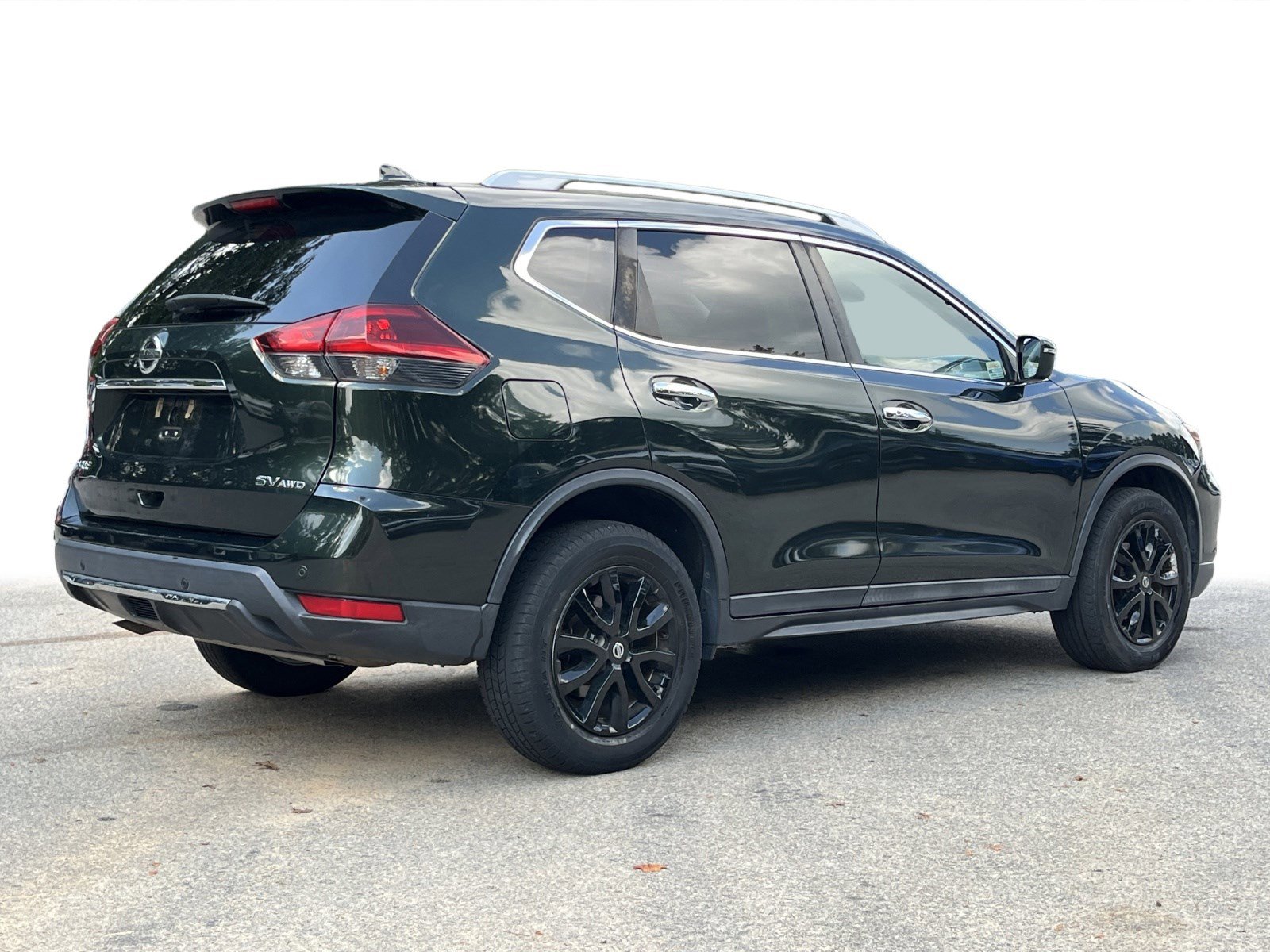 2020 Nissan Rogue SV photo 10