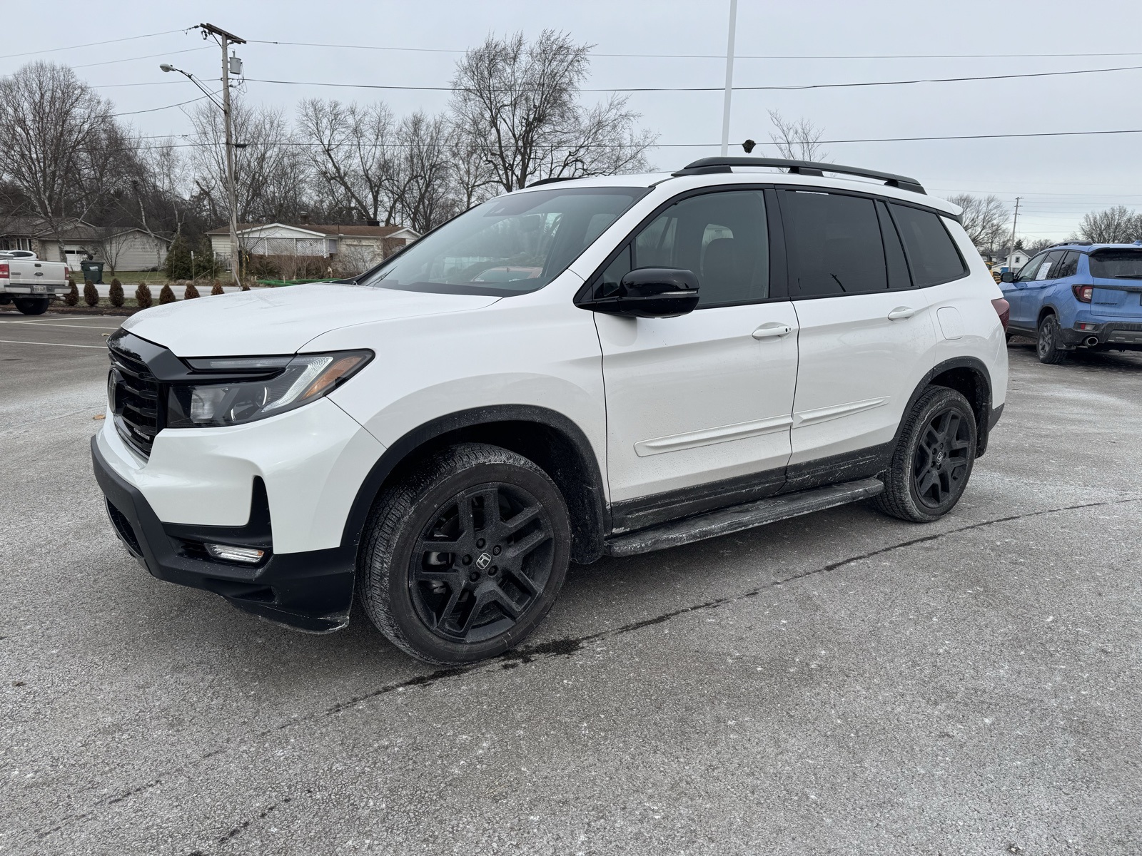 2025 Honda Passport Black Edition's photo