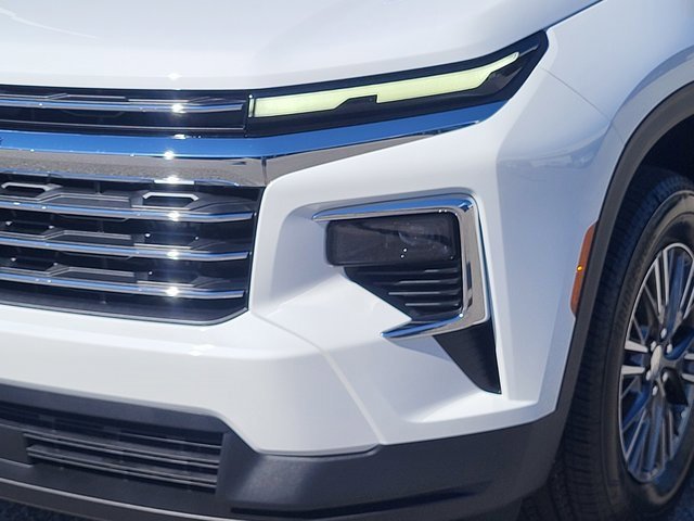 2026 Chevrolet Traverse photo 8