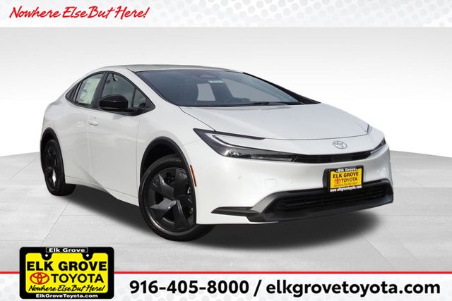 2026 Toyota Prius LE's photo