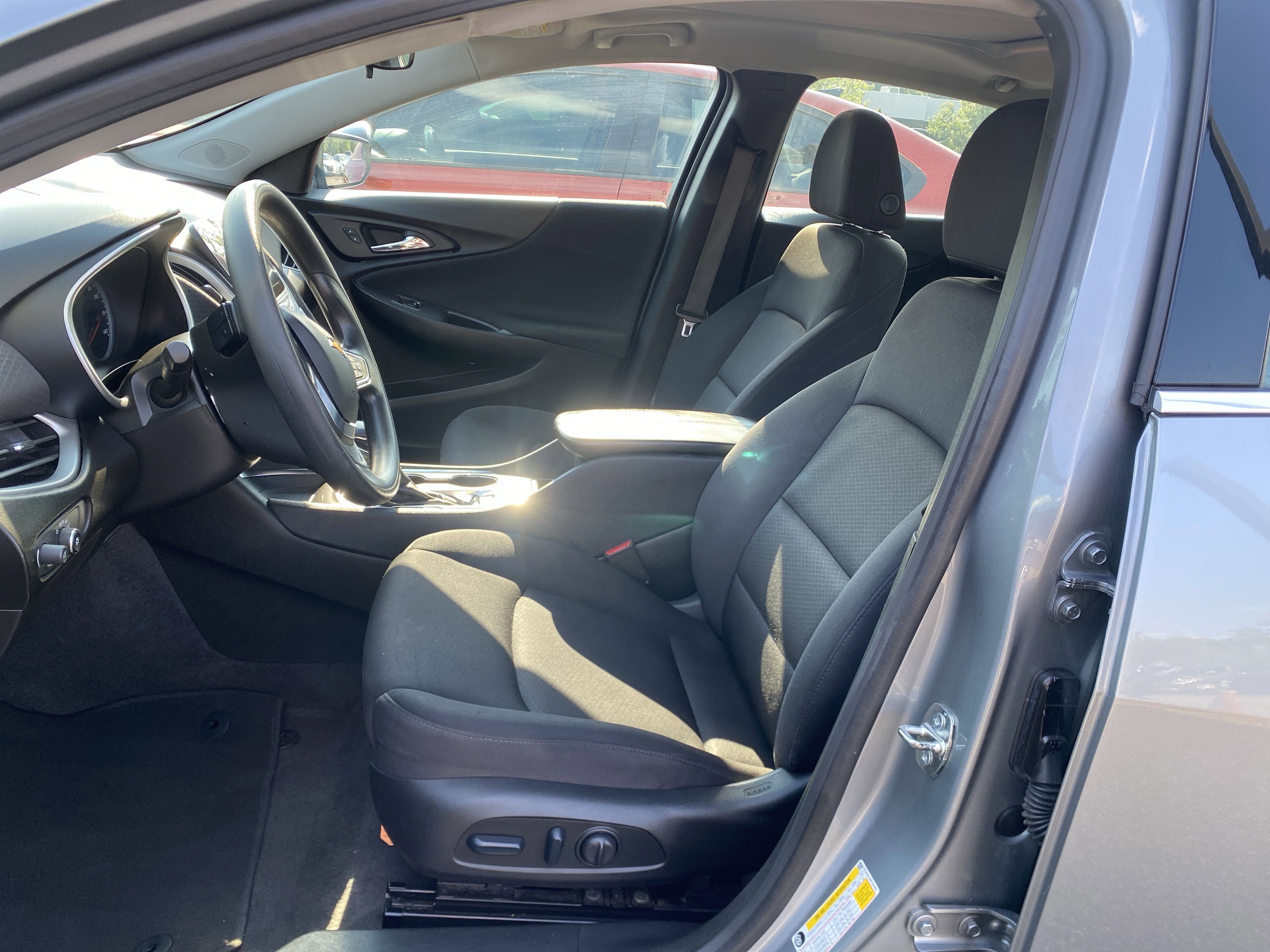 2024 Chevrolet Malibu 1LT photo 7