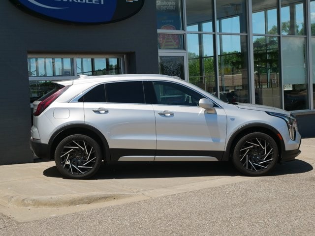 Used 2020 Cadillac XT4 Premium Luxury with VIN 1GYFZDR4XLF059503 for sale in Shakopee, Minnesota