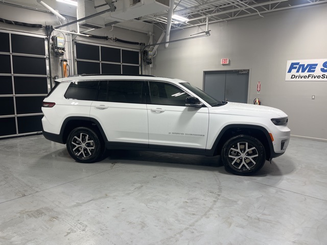 2025 Jeep Grand Cherokee L Limited's photo