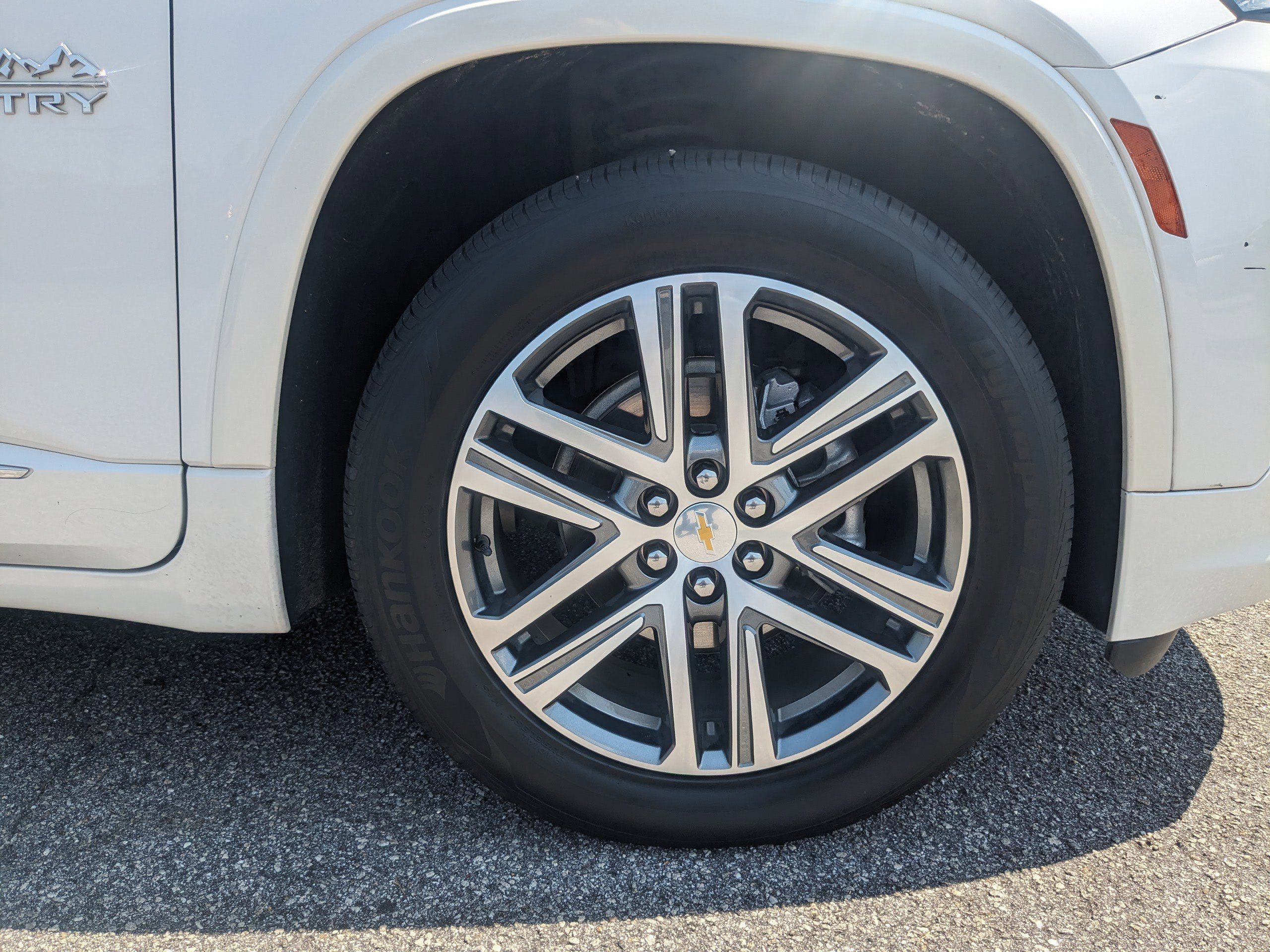 2023 Chevrolet Traverse High Country photo 11