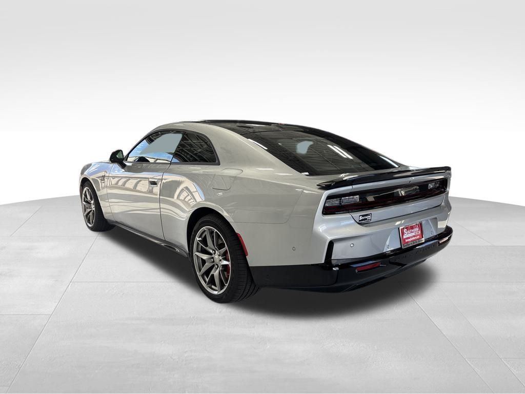 2024 Dodge Charger R/T Scat Pack photo 3