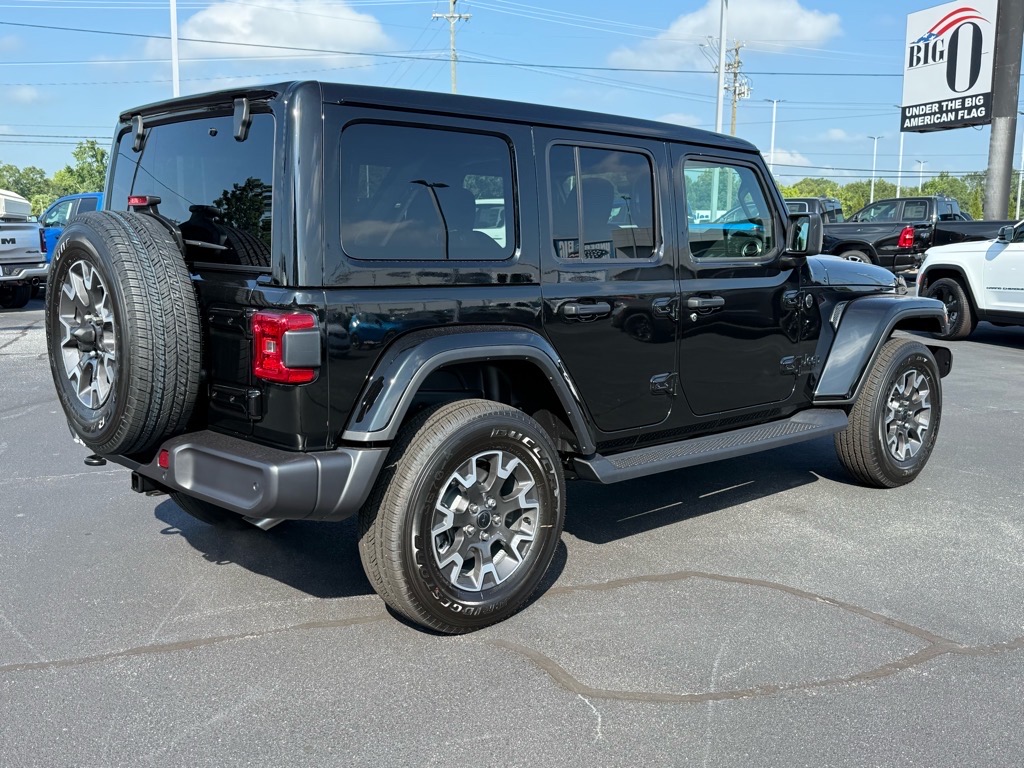 2025 Jeep Wrangler Sahara photo 2