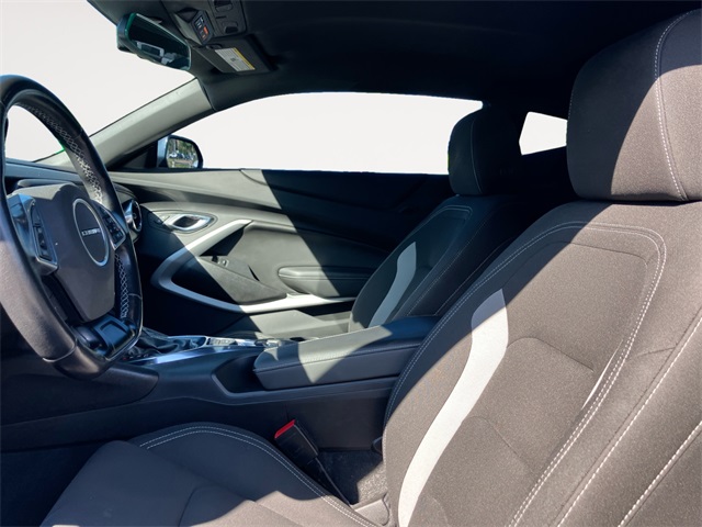 2021 Chevrolet Camaro 1LS photo 9