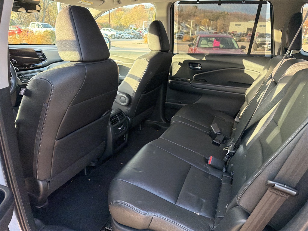 2022 Honda Pilot Special Edition photo 3