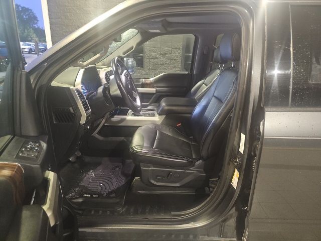 2020 Ford F-150 Lariat photo 2