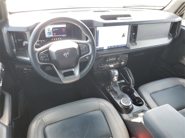 2023 Ford Bronco Outer Banks photo 10