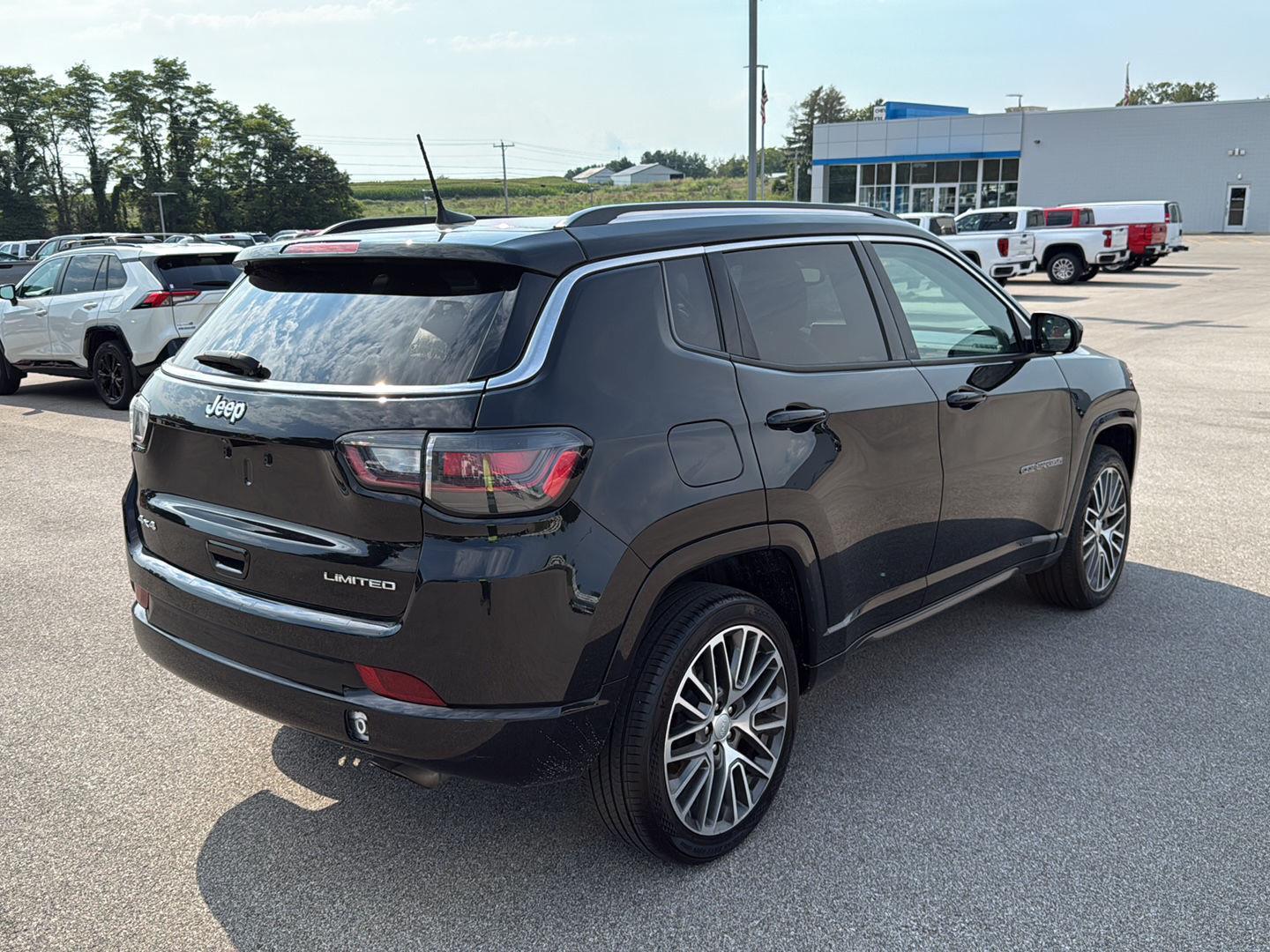 2022 Jeep Compass Limited photo 4