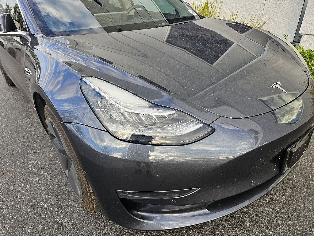 2018 Tesla Model 3 Long Range photo 2