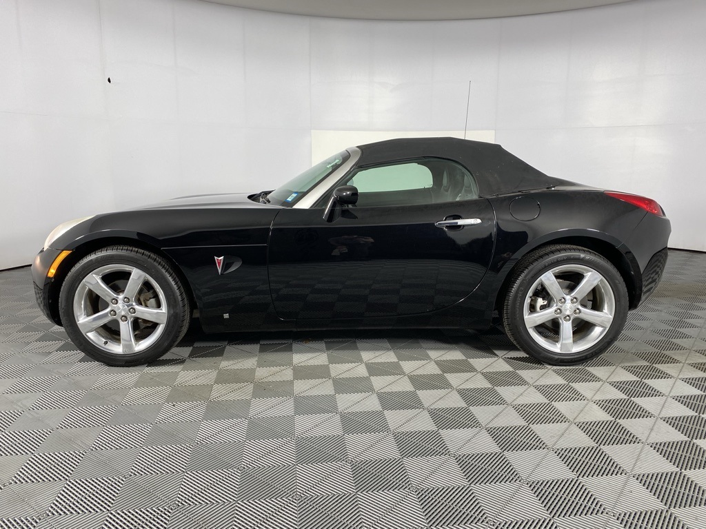 2007 Pontiac Solstice Base Convertible photo 13