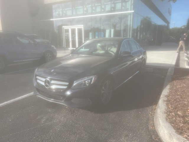 2015 Mercedes-Benz C-Class C300's photo