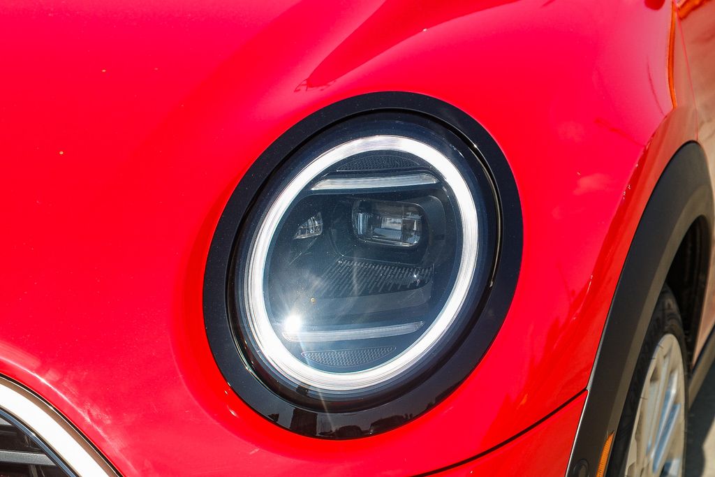 2025 Mini Cooper 4 Door Hardtop Signature photo 4