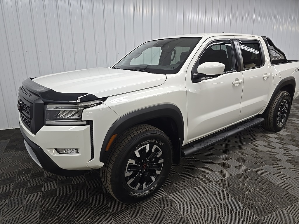 2022 Nissan Frontier PRO-4X photo 8