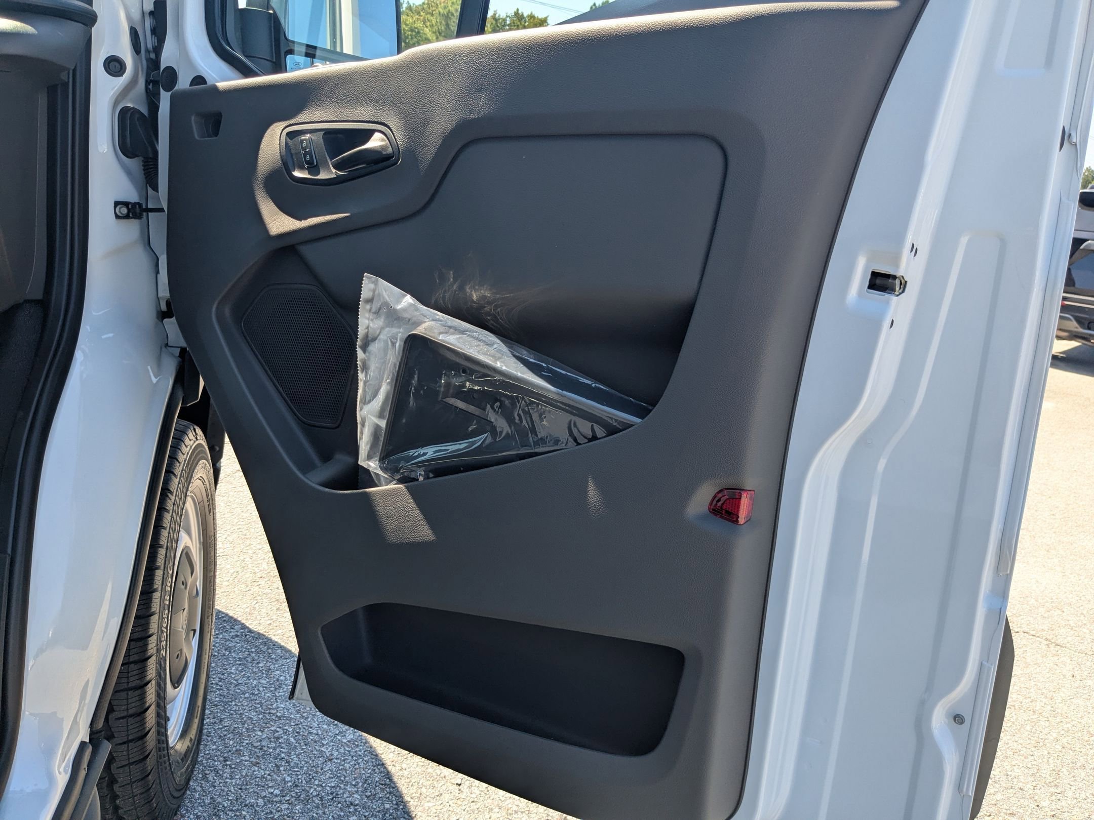 2025 Ford Transit Cargo Van photo 22
