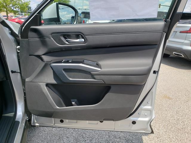 2025 Nissan Pathfinder SL photo 26