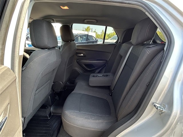 2022 Chevrolet Trax LS photo 9
