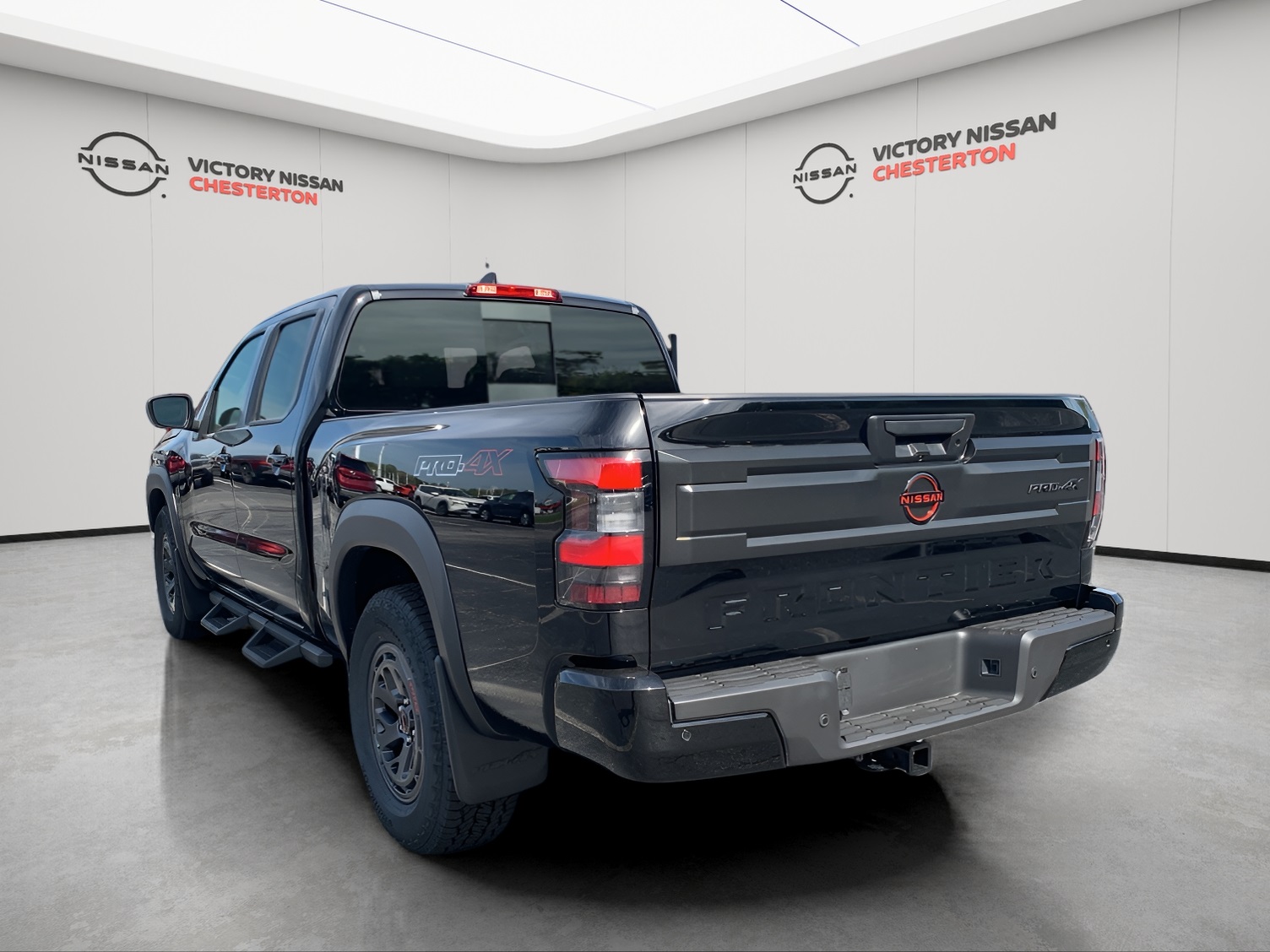 2026 Nissan Frontier PRO-4X photo 2
