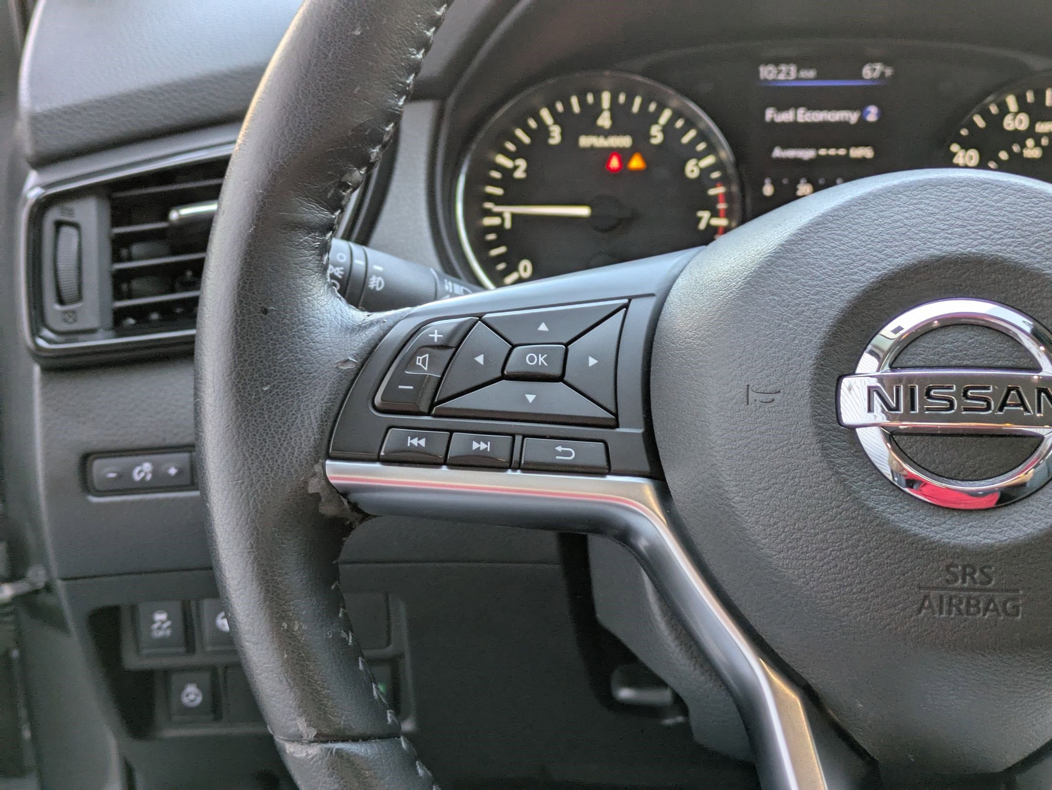 2020 Nissan Rogue Sport SV photo 16