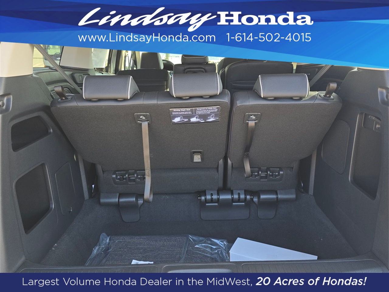 2026 Honda Odyssey Touring photo 2