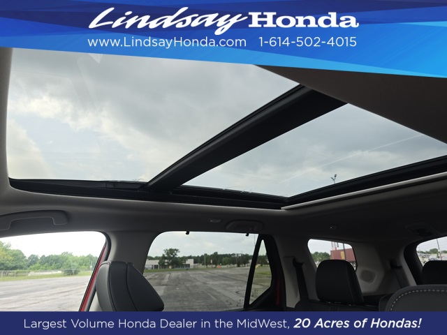 2025 Honda Pilot Touring photo 2