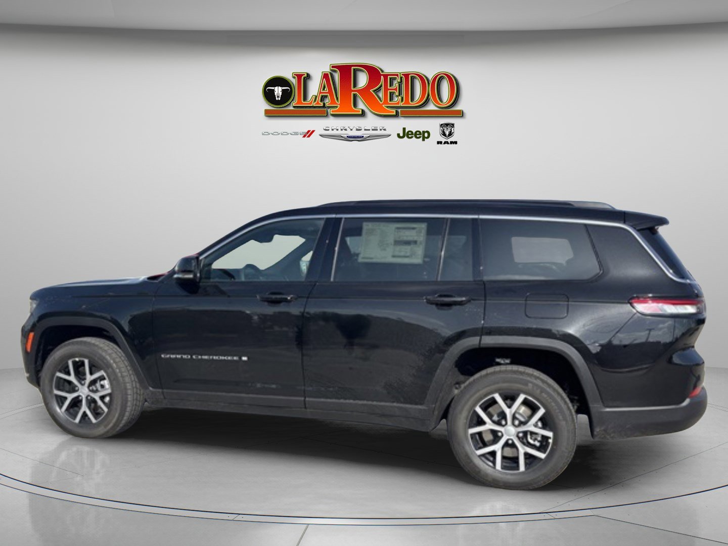 2025 Toyota RAV4 Limited photo 4