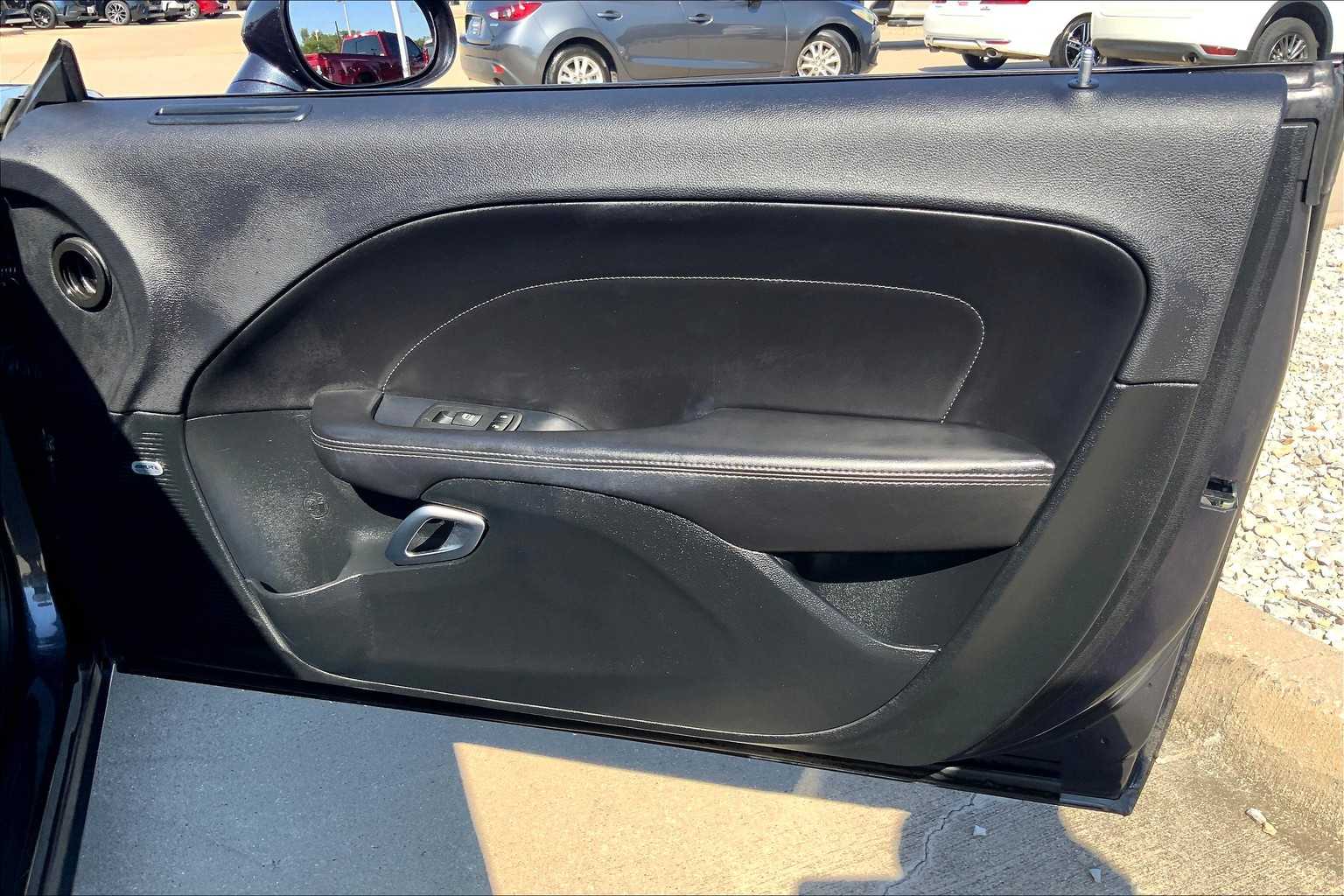 2018 Dodge Challenger R/T photo 21