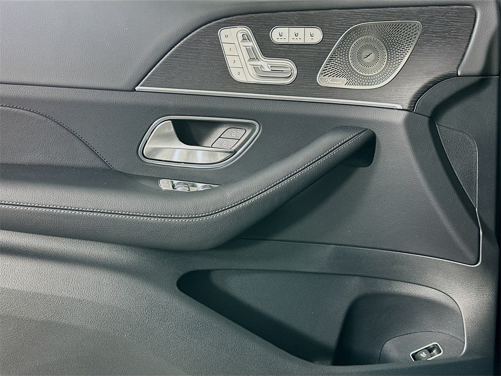 2026 Mercedes Benz GLE 350 4MATIC photo 16