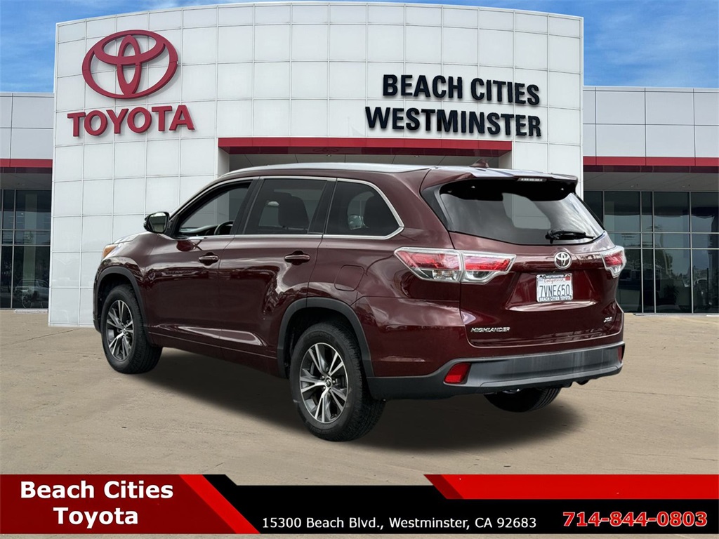 2016 Toyota Highlander XLE photo 3