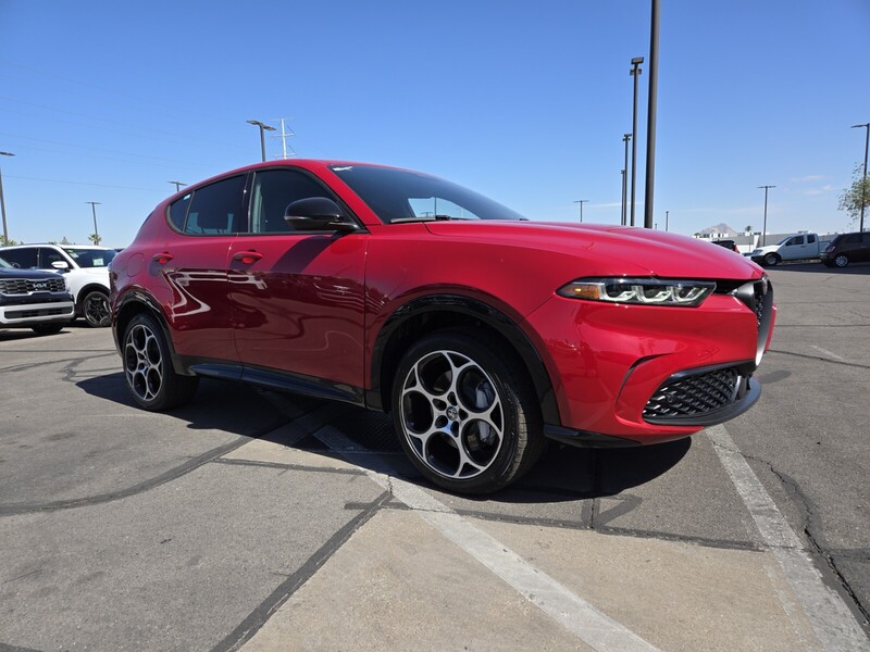 2025 Alfa Romeo Tonale BASE SPRINT photo 2