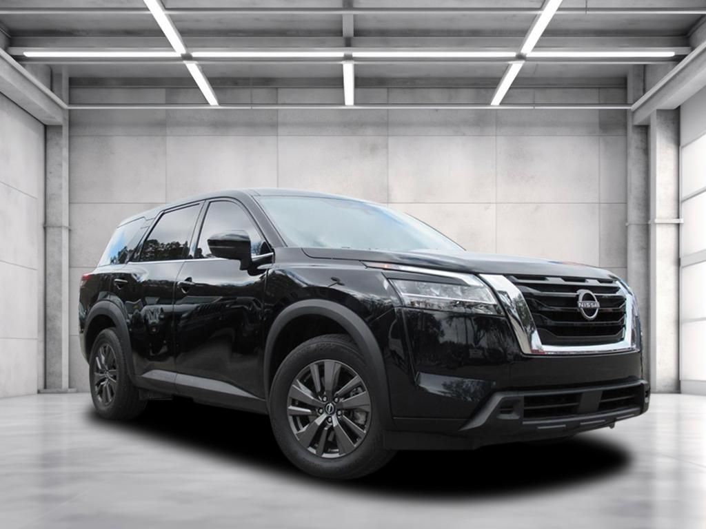 2022 Nissan Pathfinder S