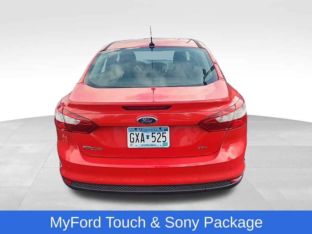 2012 Ford Focus SEL photo 8