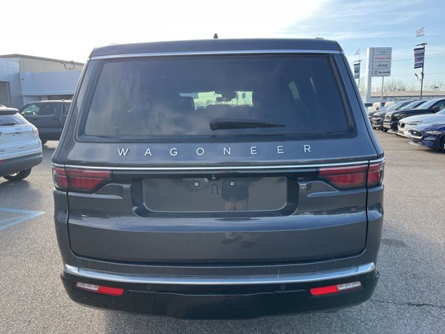 2024 Jeep Wagoneer Base photo 4