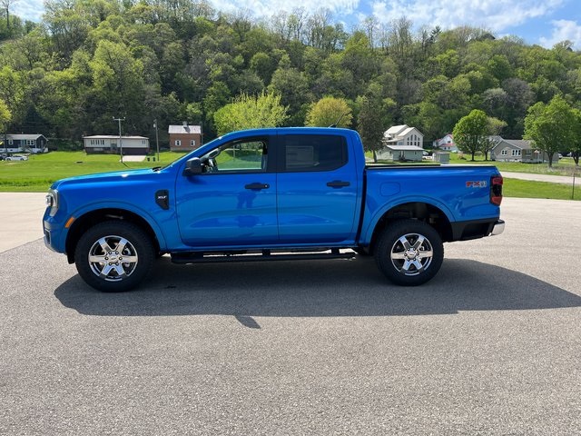 2025 Ford Ranger XLT photo 2
