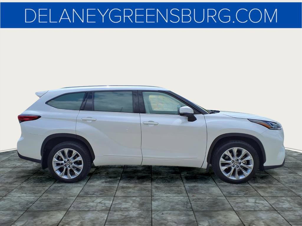 2021 Toyota Highlander Limited photo 2