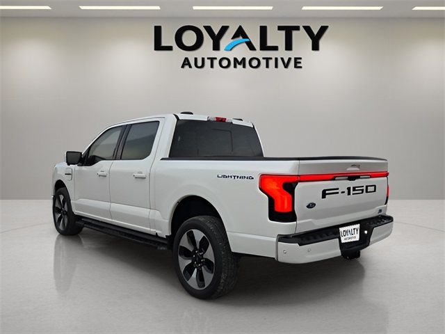 2023 Ford F-150 Lightning Platinum photo 3