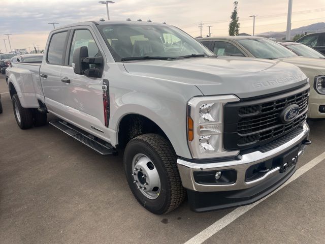 2026 Ford F-350 photo 4